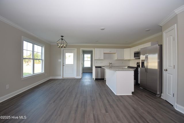 34 Hampton Way, Snow Hill, NC 28580