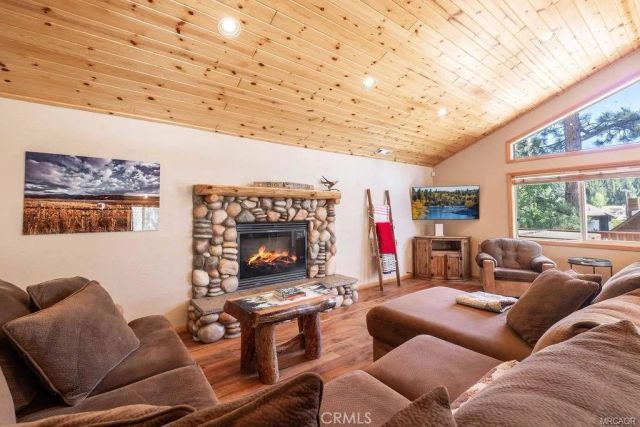 42741 Cougar Road, Big Bear Lake, CA 92315