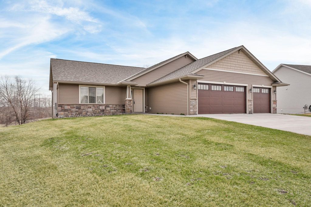 4210 Eaton Circle NE, Monticello, MN 55362