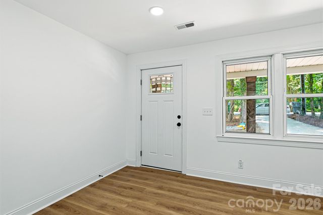 1936 Lakedell Drive, Charlotte, NC 28215