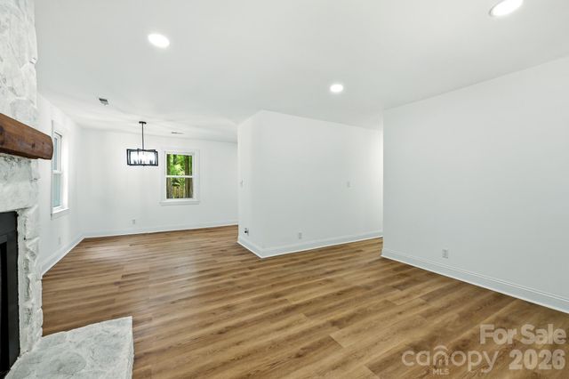 1936 Lakedell Drive, Charlotte, NC 28215