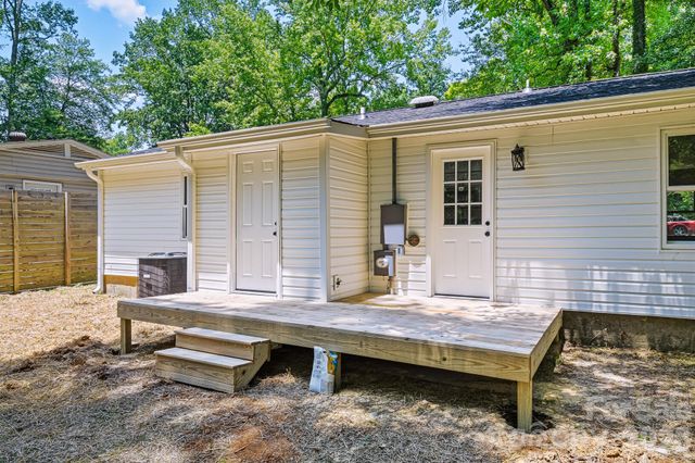 1936 Lakedell Drive, Charlotte, NC 28215