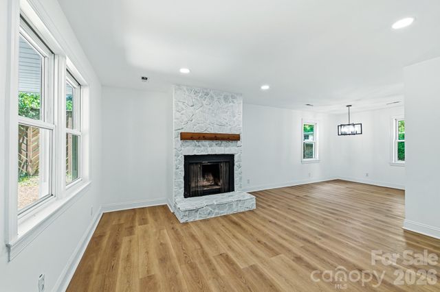 1936 Lakedell Drive, Charlotte, NC 28215
