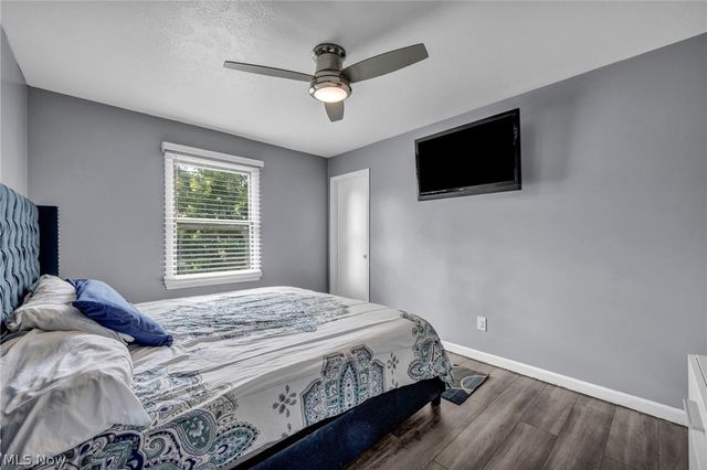 19020 Watercrest Avenue, Maple Heights, OH 44137