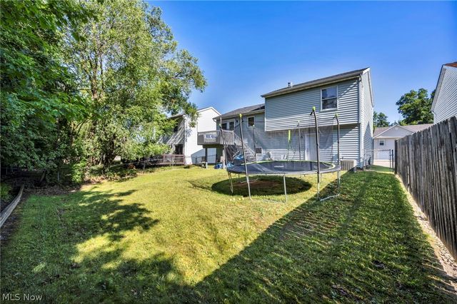 19020 Watercrest Avenue, Maple Heights, OH 44137