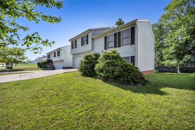 19020 Watercrest Avenue, Maple Heights, OH 44137