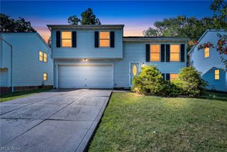 19020 Watercrest Avenue, Maple Heights, OH 44137