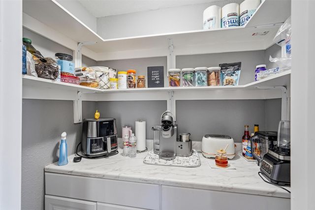 324 W Grubb Drive, Mesquite, TX 75149