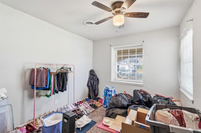 324 W Grubb Drive, Mesquite, TX 75149