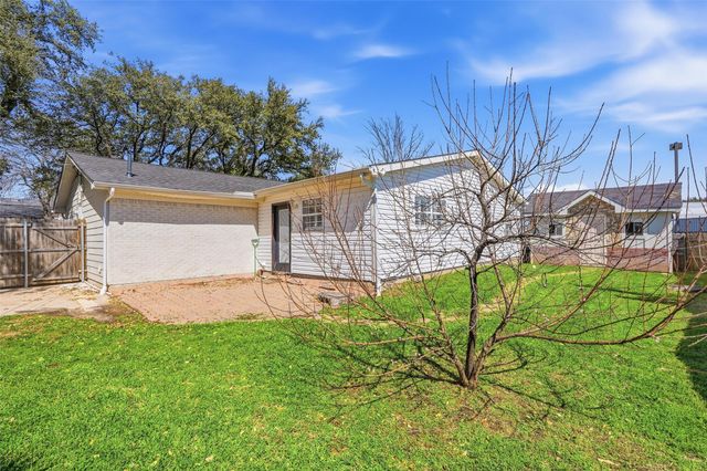 324 W Grubb Drive, Mesquite, TX 75149