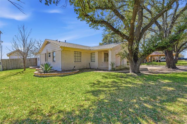 324 W Grubb Drive, Mesquite, TX 75149