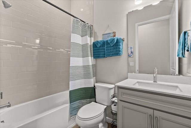 8510 COASTAL PALMS GLEN, Parrish, FL 34219