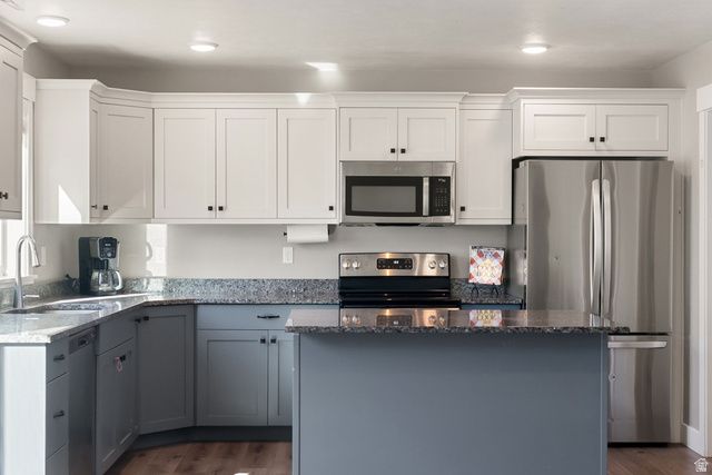 2125 S CREEKSIDE DR, Logan, UT 84339