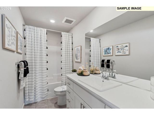 16727 Se Multnomah Falls Dr, Happy Valley, OR 97086