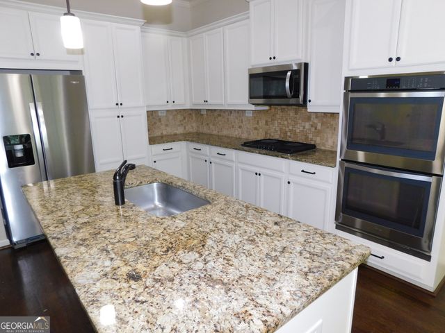 1014 Bergeron Place, Sandy Springs, GA 30328