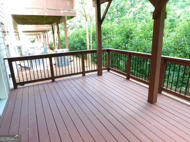 1014 Bergeron Place, Sandy Springs, GA 30328