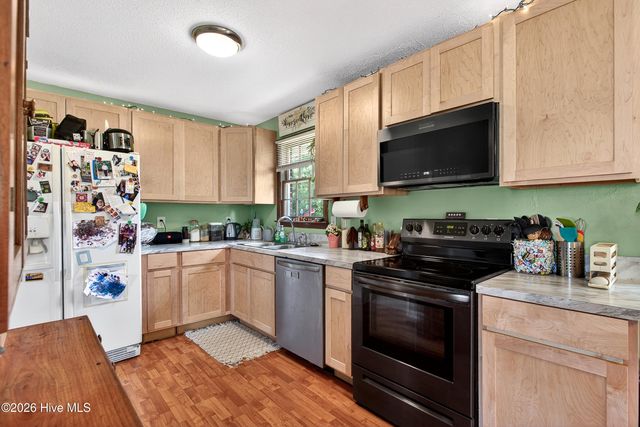 6100 Gum Branch Road, Jacksonville, NC 28540