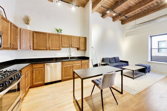 1050 W HUBBARD Street 1C, Chicago, IL 60642