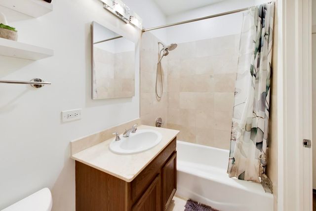 1050 W HUBBARD Street 1C, Chicago, IL 60642