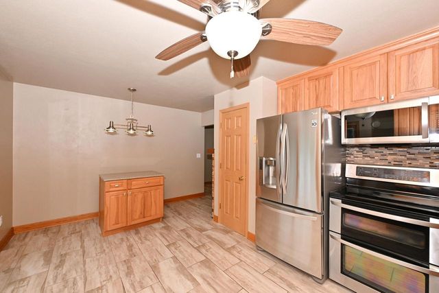 12237 W Larkspur ROAD, Franklin, WI 53132