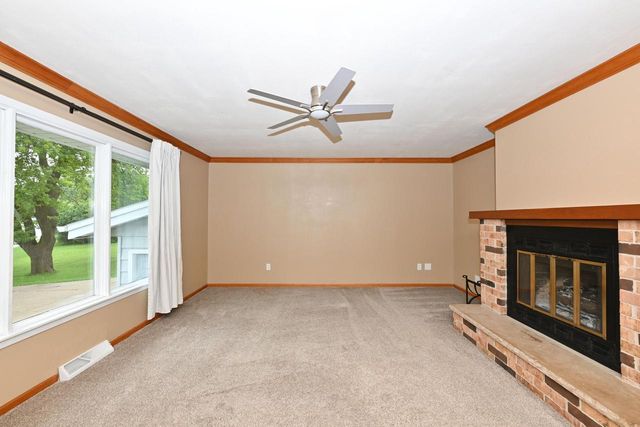 12237 W Larkspur ROAD, Franklin, WI 53132