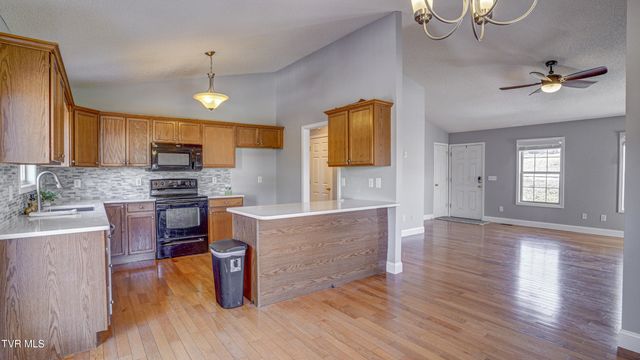 602 Alfalfa Lane, Jonesborough, TN 37659