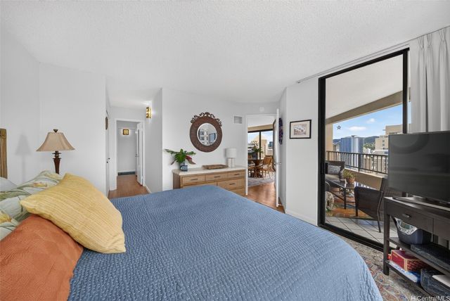 1778 Ala Moana Boulevard 3906, Honolulu, HI 96815