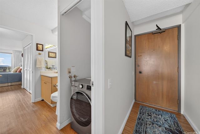 1778 Ala Moana Boulevard 3906, Honolulu, HI 96815