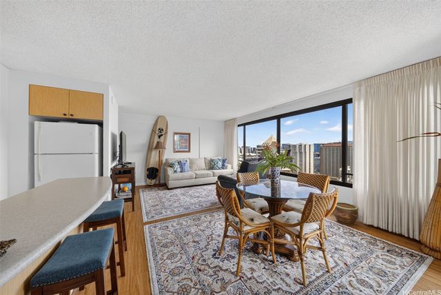 1778 Ala Moana Boulevard 3906, Honolulu, HI 96815
