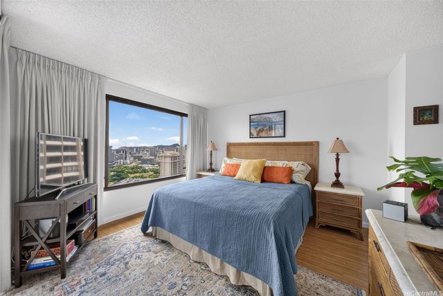 1778 Ala Moana Boulevard 3906, Honolulu, HI 96815