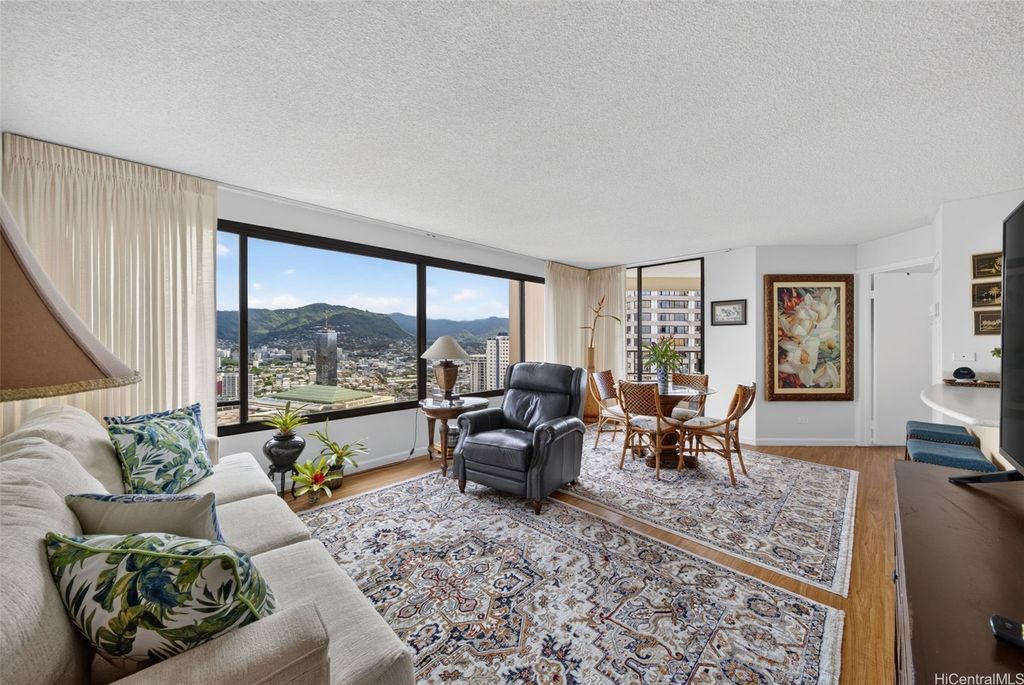 1778 Ala Moana Boulevard 3906, Honolulu, HI 96815