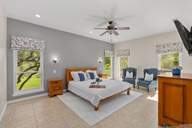 8532 Alydar Cir, Boerne, TX 78015