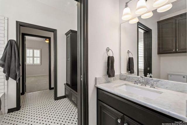 8532 Alydar Cir, Boerne, TX 78015