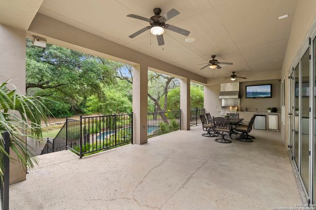 8532 Alydar Cir, Boerne, TX 78015