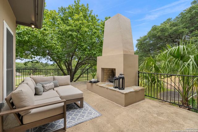 8532 Alydar Cir, Boerne, TX 78015
