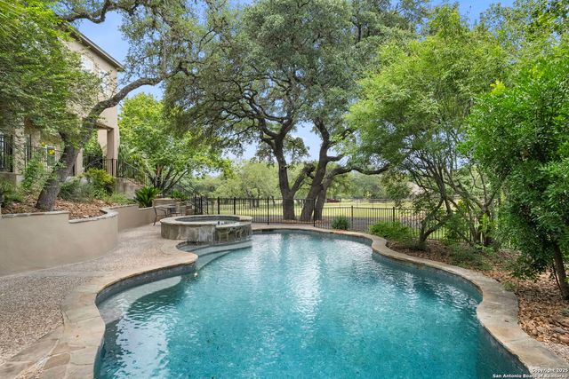 8532 Alydar Cir, Boerne, TX 78015