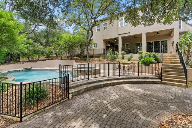 8532 Alydar Cir, Boerne, TX 78015