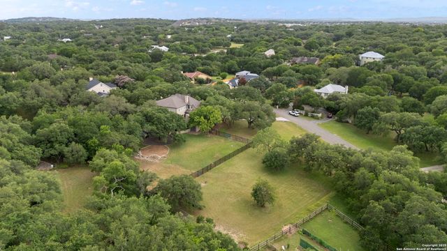 8532 Alydar Cir, Boerne, TX 78015
