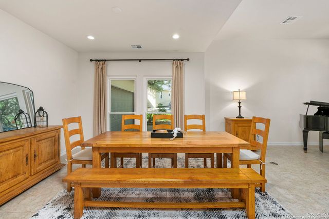 8532 Alydar Cir, Boerne, TX 78015
