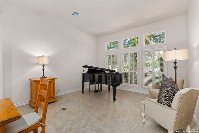 8532 Alydar Cir, Boerne, TX 78015