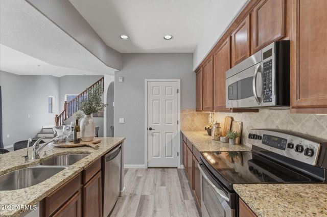 3935 E ROUGH RIDER Road 1156, Phoenix, AZ 85050