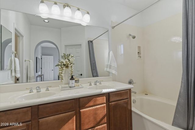 3935 E ROUGH RIDER Road 1156, Phoenix, AZ 85050