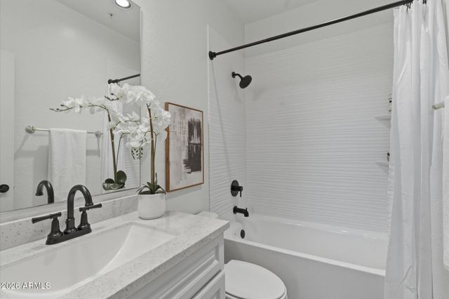 3935 E ROUGH RIDER Road 1156, Phoenix, AZ 85050