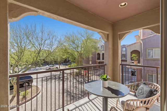 3935 E ROUGH RIDER Road 1156, Phoenix, AZ 85050