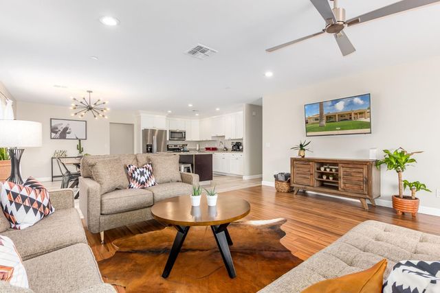 8511 E Roanoke Avenue, Scottsdale, AZ 85257