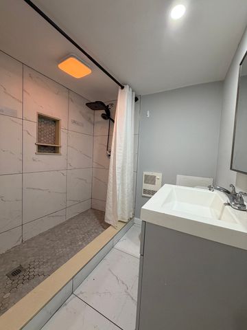 801 Granite St 3, Braintree, MA 02184