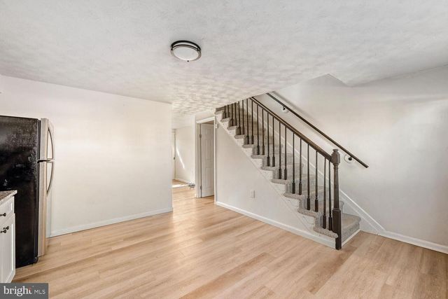 8002 LANSDALE RD, Baltimore, MD 21224