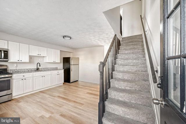 8002 LANSDALE RD, Baltimore, MD 21224