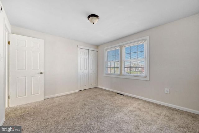 8002 LANSDALE RD, Baltimore, MD 21224