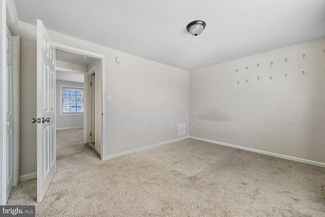 8002 LANSDALE RD, Baltimore, MD 21224